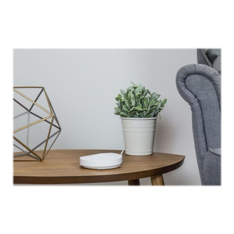 TP-Link DECO M5 - Wi-Fi system (router) - up to 4,500 sq.ft - mesh - GigE - 802.11a / b / g / n / ac, Bluetooth 4.2 - Dual Band - 2