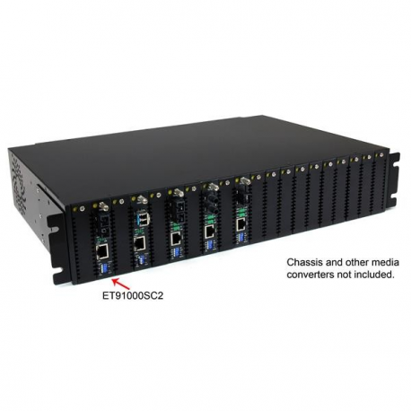 StarTech.com Multimode (MM) SC Fiber Media Converter for 1Gbe Network - 550m Range - Gigabit Ethernet -Remote Monitoring - 850nm (ET91000SC2) - Fibre media converter - GigE - 1000Base-LX, 1000Base-SX, 1000Base-T - RJ-45  /  SC multi-mode - up to 550 m - 850 nm - for P / N: ETCHS2U, SVA12M2NEUA, SVA12M5NA - 4