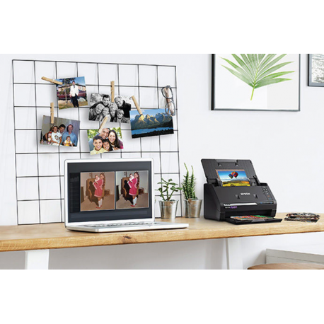 Epson FastFoto FF-680W - Document scanner - Contact Image Sensor (CIS) - Duplex - A4 - 600 dpi x 600 dpi - up to 45 ppm (mono)  /  up to 45 ppm (colour) - ADF (100 sheets) - USB 3.0, Wi-Fi(n) - 4