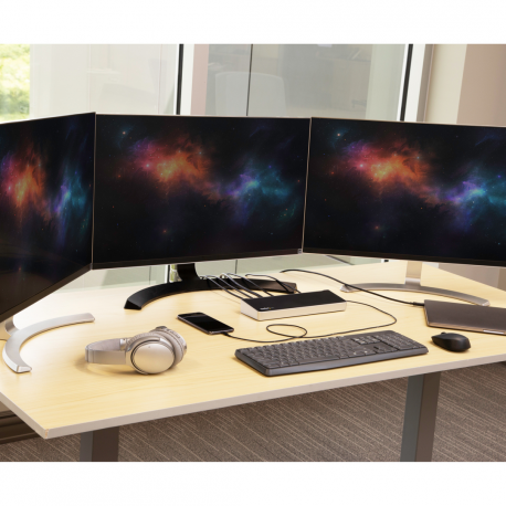 StarTech.com 4K USB-C Dock - Triple Monitor - Mac & Windows - 60W USB PD (DK30CH2DPPDU) - Docking station - USB-C - HDMI, 2 x DP - GigE - 60 Watt - 3