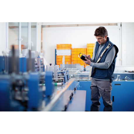 DYMO Rhino 5200 - Hard Case Kit - labelmaker - B / W - Roll (1.9 cm) - cutter - yellow - 37