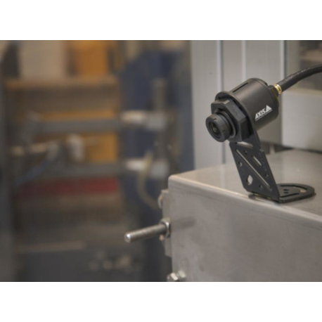 Axis TU6004-E - Camera extension cable - SMA male to FAKRA female - 8 m - black - for AXIS F2105-RE, F2115-R, F2135-RE, F4105-LRE, F7225-RE, F9104-B, F9114-B - 1