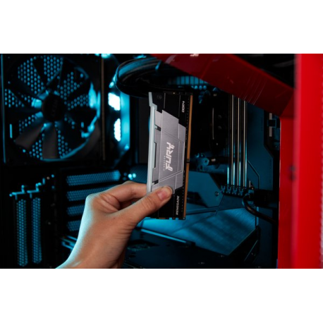 Kingston FURY Renegade RGB - DDR4 - kit - 64 GB: 2 x 32 GB - DIMM 288-pin - 3200 MHz  /  PC4-25600 - CL16 - 1.35 V - unbuffered - non-ECC - black - 16