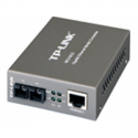 TP-LINK MC210CS - Fibre media converter - GigE - 1000Base-FX, 1000Base-T - RJ-45  /  SC single-mode - up to 15 km - 1310 nm - for P / N: TL-MC1400