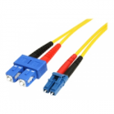 StarTech.com 1m Fiber Optic Cable - Single-Mode Duplex 9 / 125 - LSZH - LC / SC - OS1 - LC to SC Fiber Patch Cable (SMFIBLCSC1) - Network cable - LC single-mode (M) to SC single-mode (M) - 1 m - fibre optic - duplex - for P / N: SFPGLCSXMMST